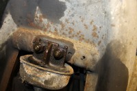 fixation boite châssis 1303